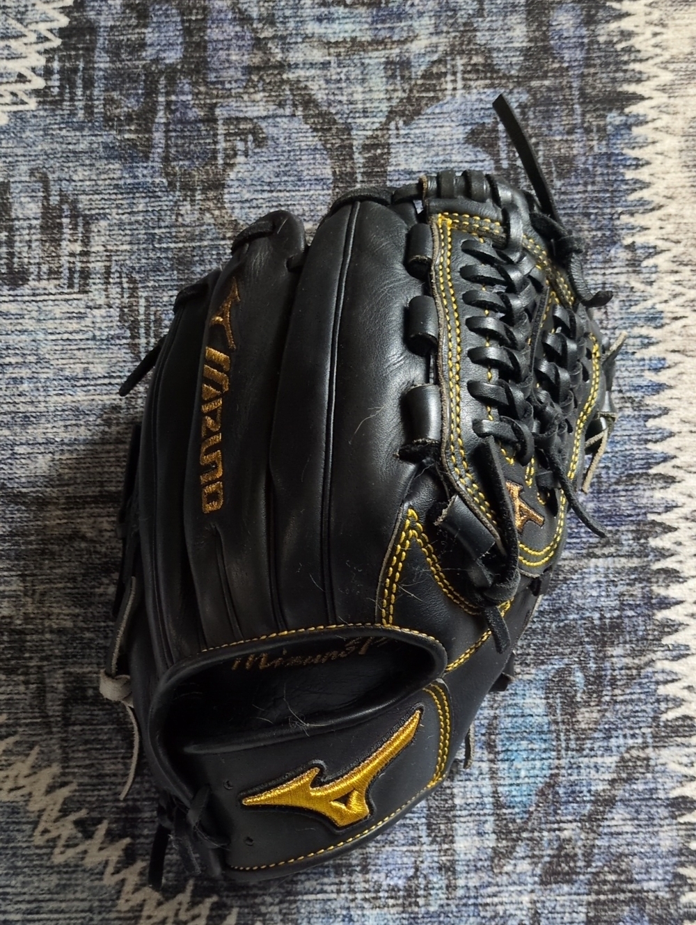 Mizuno Pro 11.5 Inch